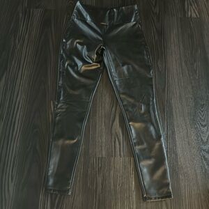 🍍GARGAE FAUX LEATHER PANTS🍍sz med